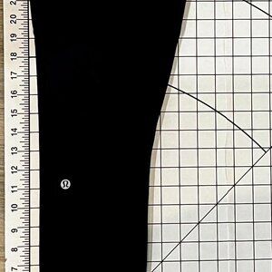 Lululemon Align Cropped Leggings